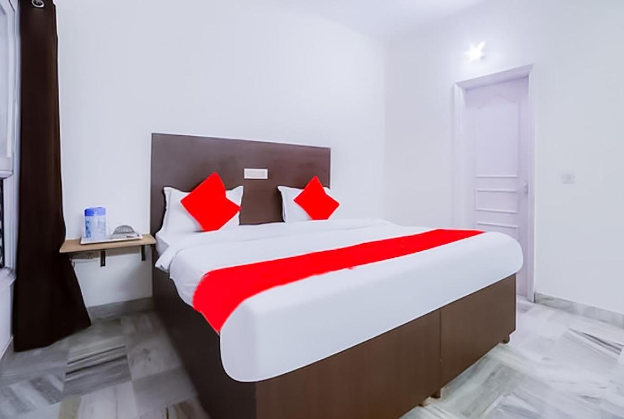 Roomshala 088 Near Anand Vihar New Delhi